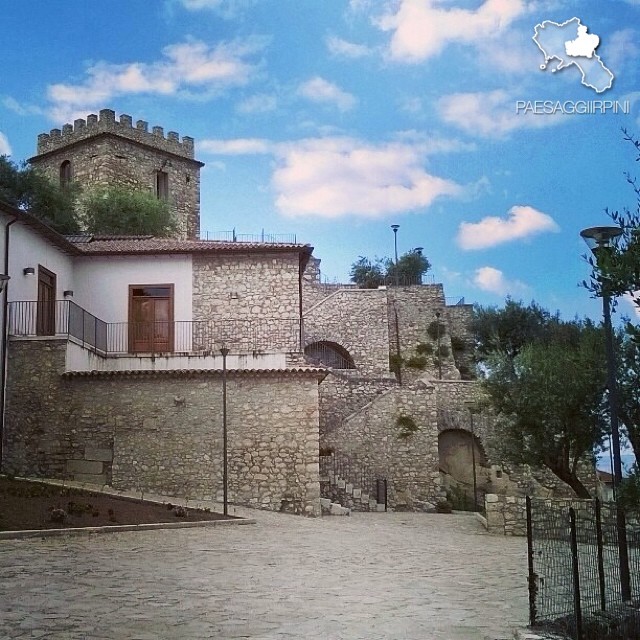 Pietradefusi - Torre Aragonese