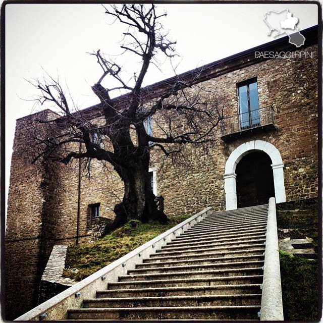 Manocalzati - Castello di San Barbato