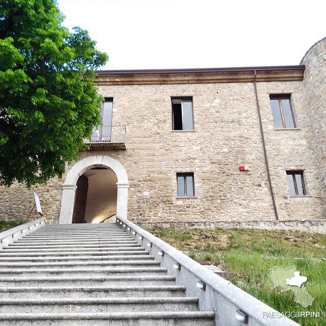 Manocalzati - Castello di San Barbato