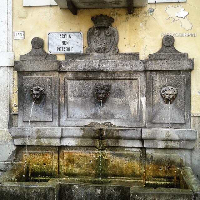 Pratola Serra - Fontana dei tre cannoli