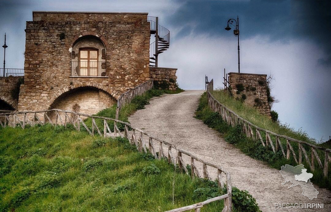 Montecalvo Irpino - Castello