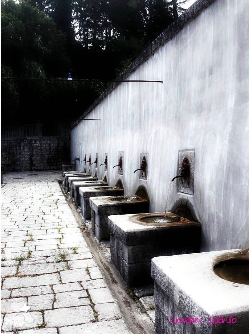 Torella dei Lombardi - Fontana monumentale