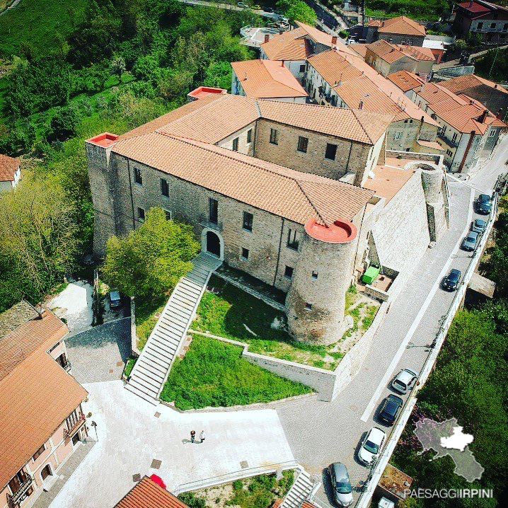 Manocalzati - Castello di San Barbato