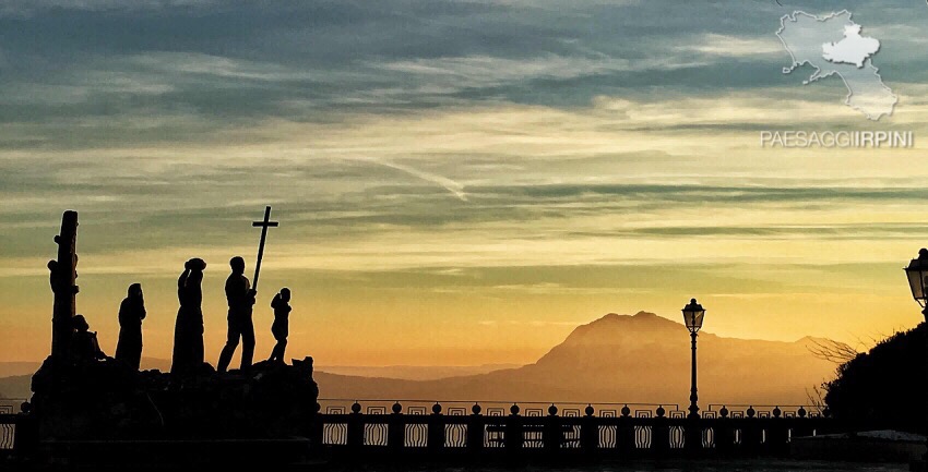 Ospedaletto d'Alpinolo - Monumento al Pellegrino