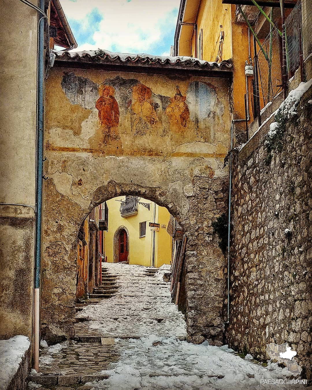 Mercogliano - Porta dei Santi