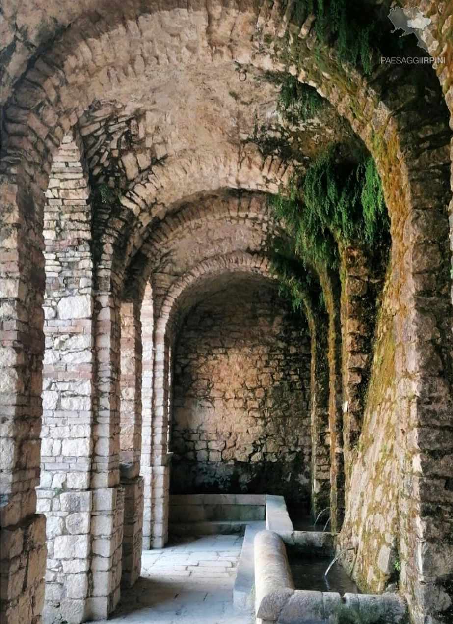 Torella dei Lombardi - Fontana monumentale