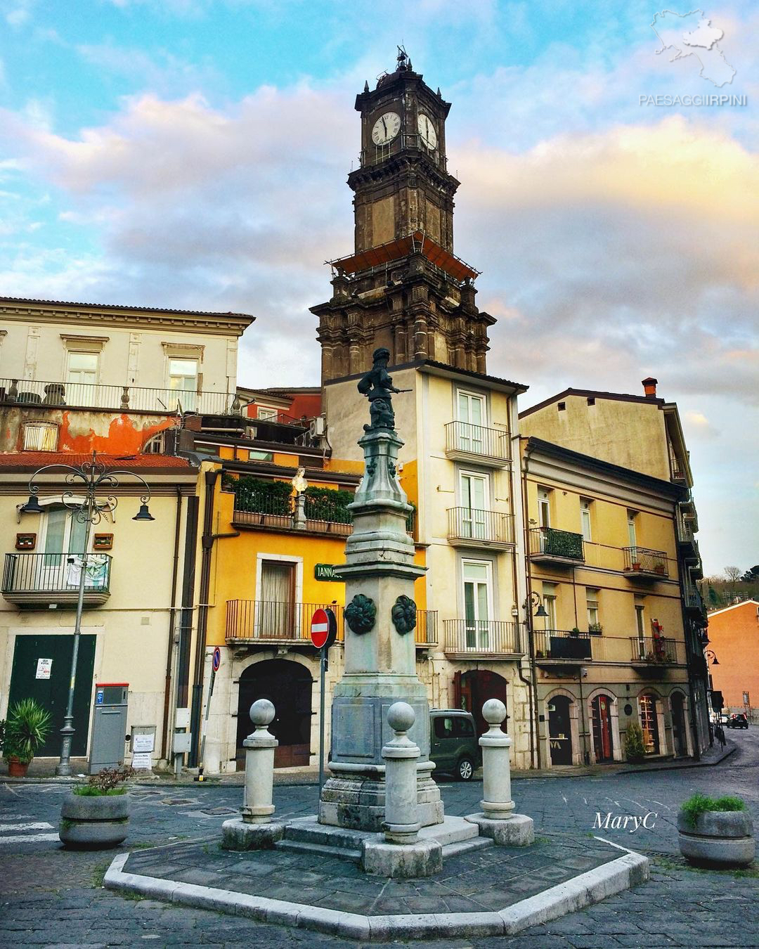 Avellino - Torre dell'orologio