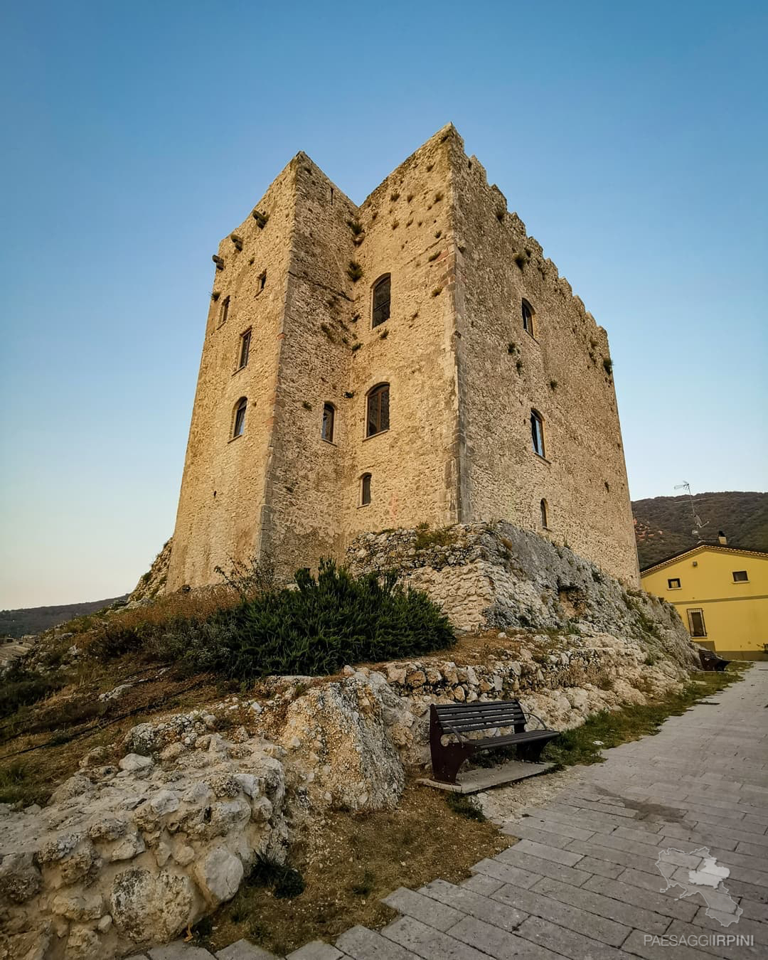 Bagnoli Irpino - Castello dei Cavaniglia