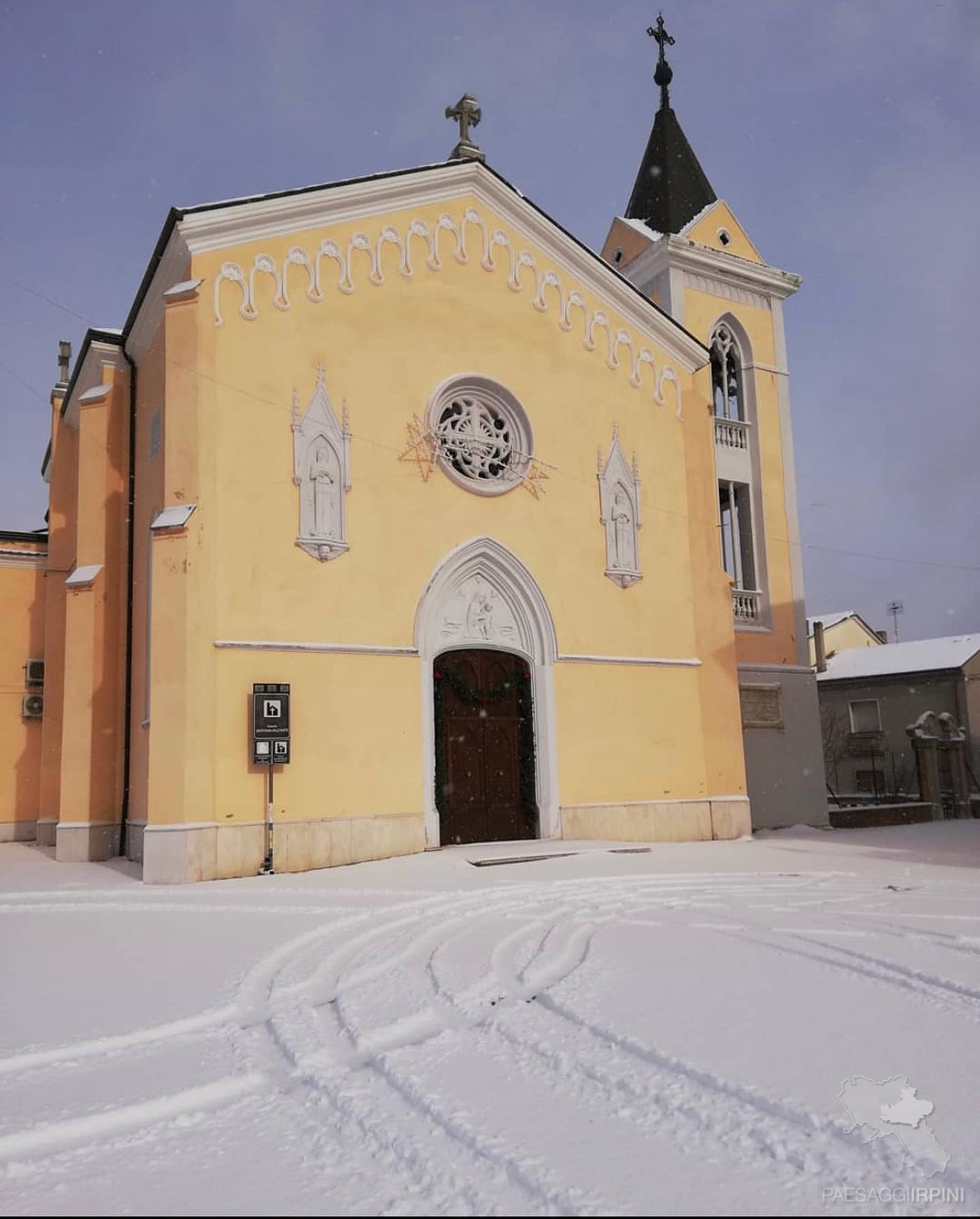 Castel Baronia - Chiesa di Santa Maria delle Fratte