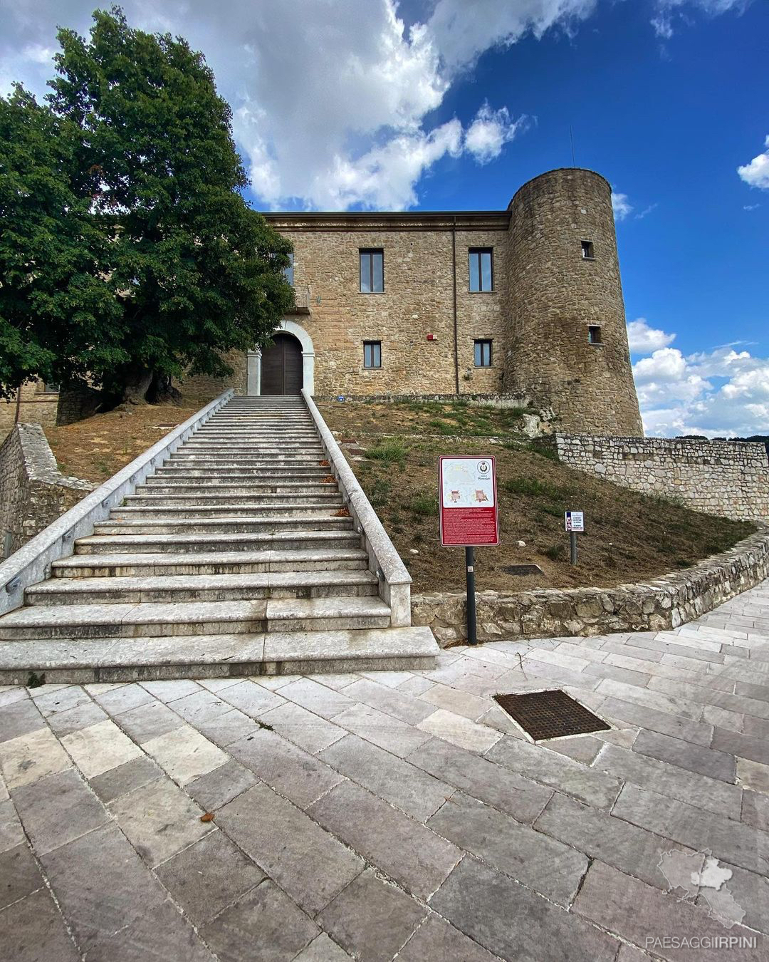 Manocalzati - Castello di San Barbato